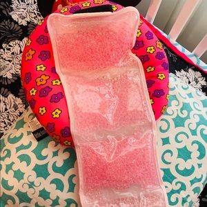 Hot & Cold Gel Bead Pack Wrap with Straps